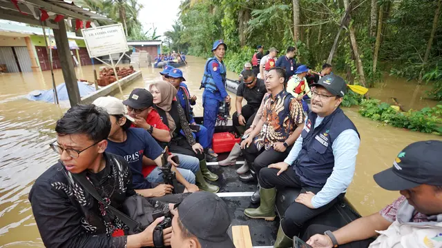 Gus Ipul Salurkan Bantuan untuk Korban Banjir