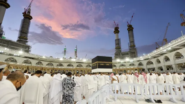 Suhu Makkah Tembus 50 Derajat Celcius