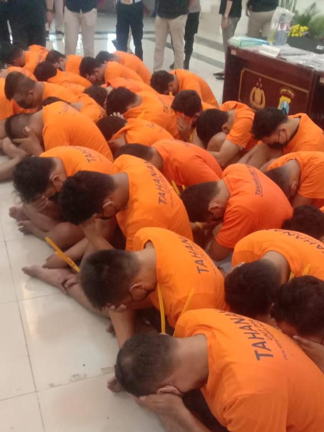 Pria yang Ikut Pesta Seks Sesama Jenis di Hotel